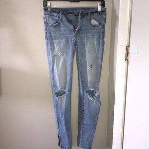american eagle light wash ripped jeans